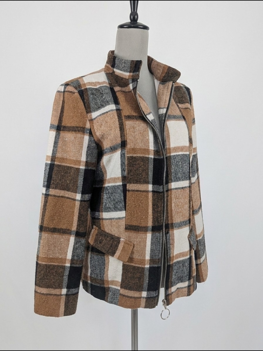 Plaid Zip-Front Women's Jacket in Brown and Cream